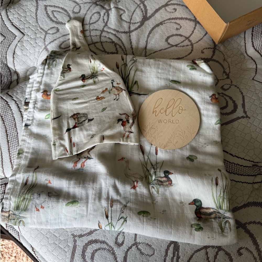 Newborn Duck Swaddle Birth Announcement Set